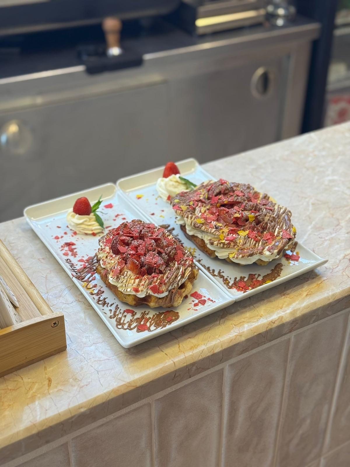 Muzlu çikolatalı waffle